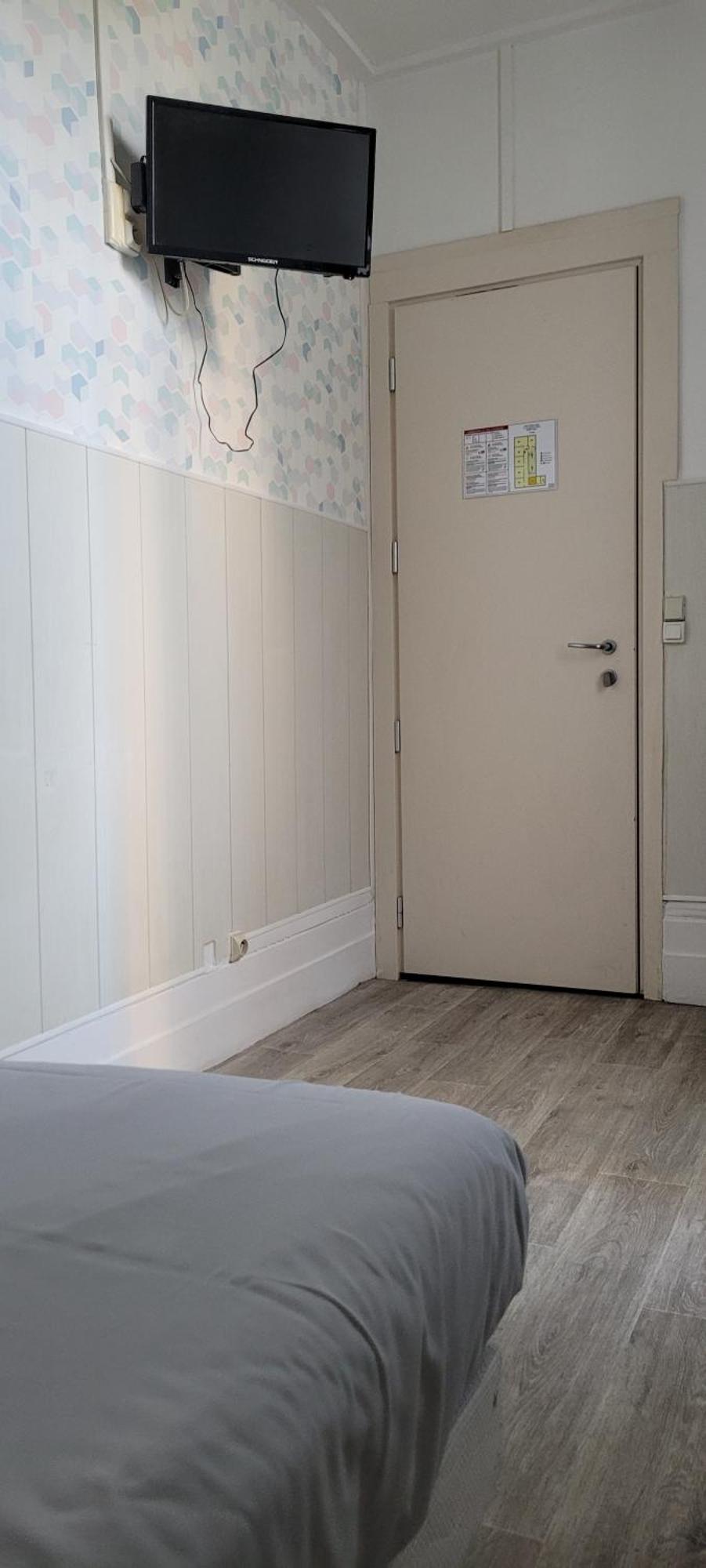 Hotel Central Anzac Amiens Room photo